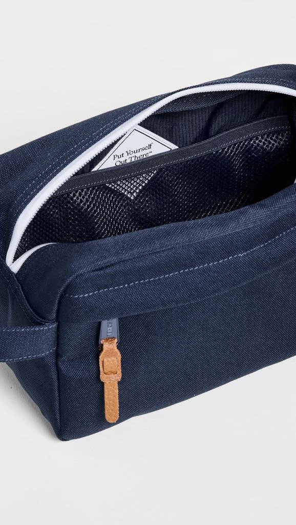 Herschel Supply Co Chapter Travel Kit 4