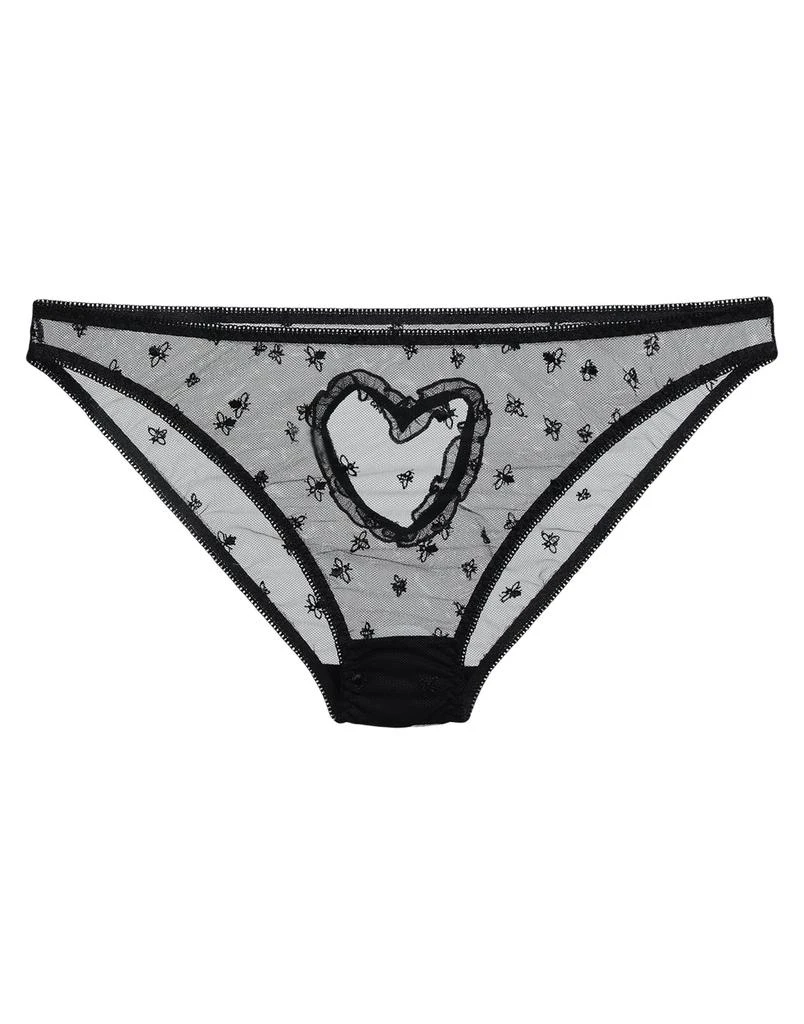 LE PETIT TROU Brief 1