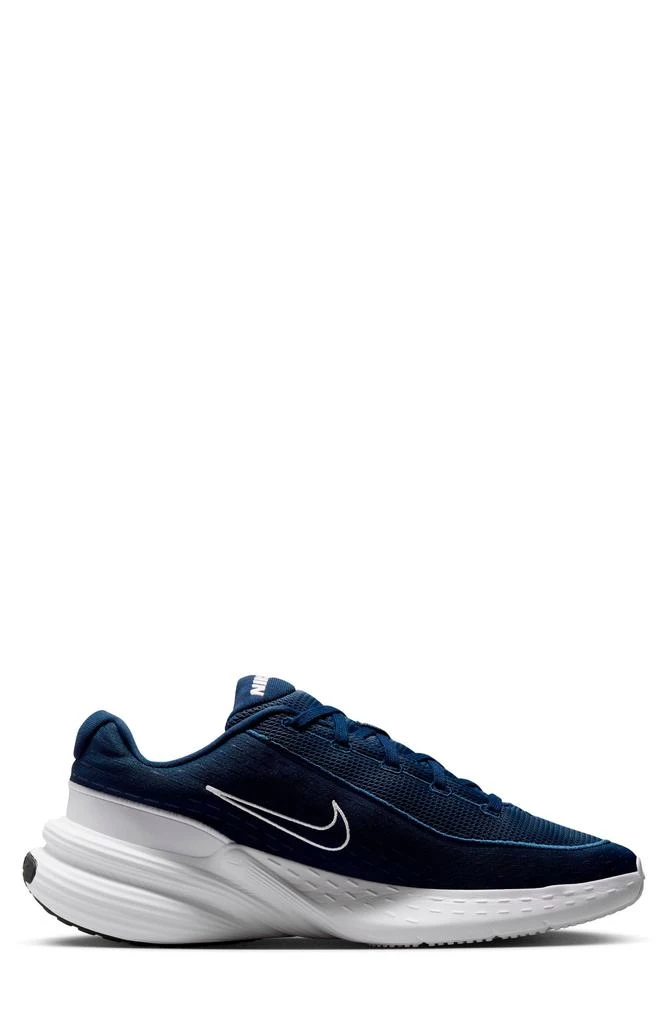 NIKE Uplift SC Sneaker 6