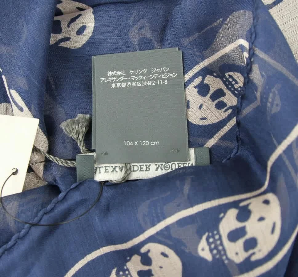 Alexander McQueen Alexander McQueen Women
s Skull Chiffon Silk Scarf 5