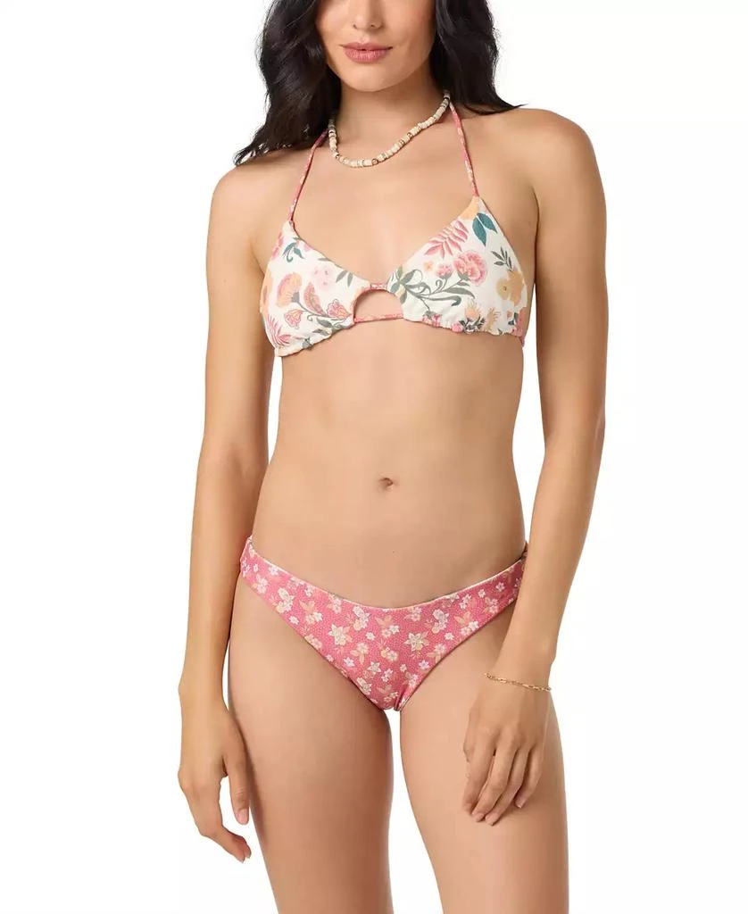 O
Neill Juniors
s Camellia Floral Madrid Revo V-Neck Swimsuit Top 5