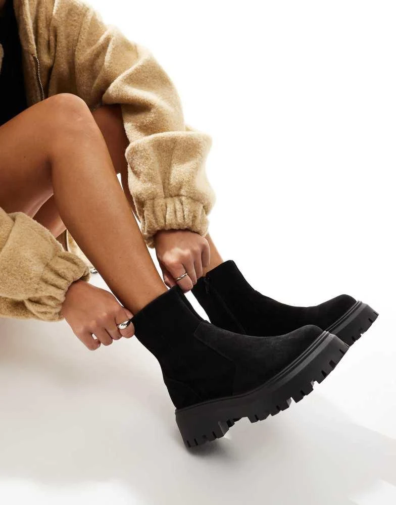 ASOS ASOS DESIGN Wide Fit Antigua suede chelsea sock boots in black 2