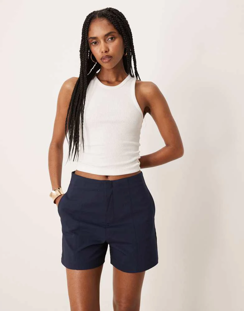 Mango Mango tailored short with pockets in navy 1