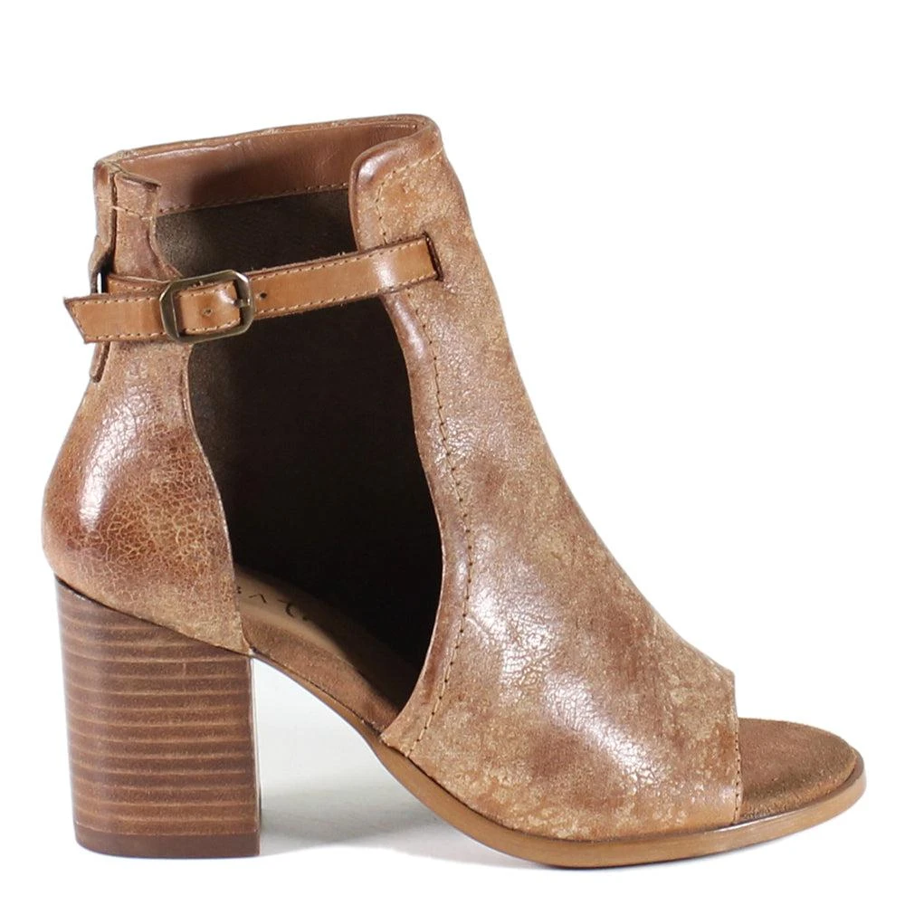 Diba True Low Tide Leather Round Toe Block Heel Pumps 1
