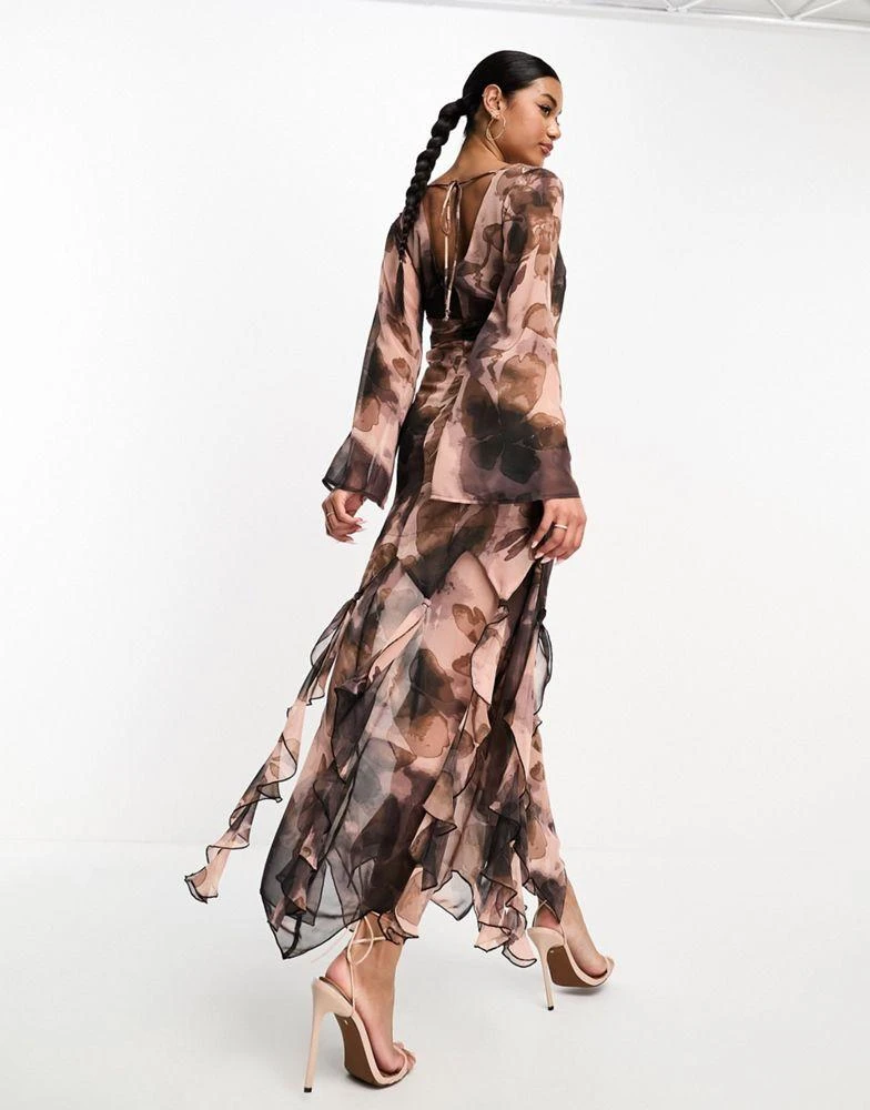 ASOS ASOS DESIGN knot hem detail maxi dress in blurred floral print 2