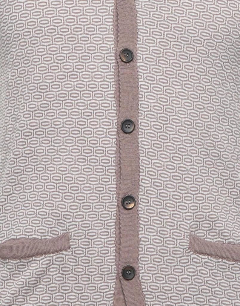 RODA Cardigan 4
