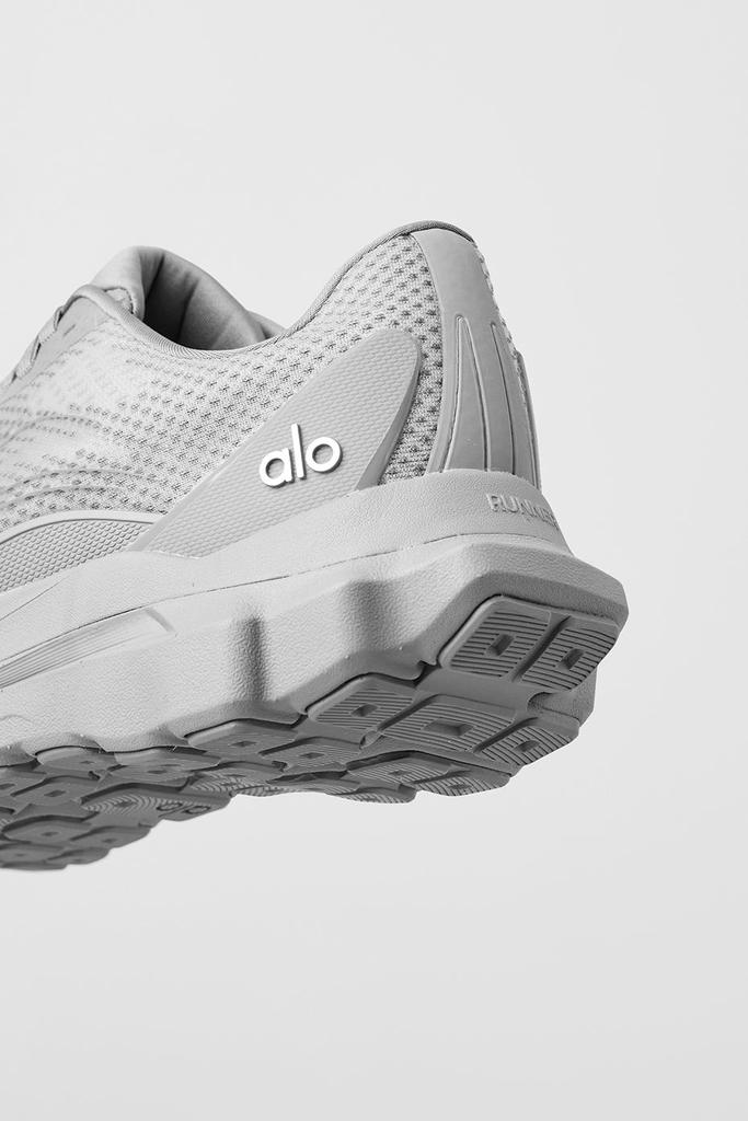 【Alo Yoga】アローヨガ  Alo Runner Alo Runner - White/White | Alo Yoga