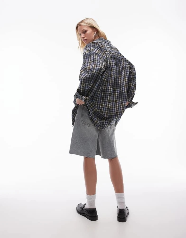 Topshop Topshop oversized shirt in blue check 4