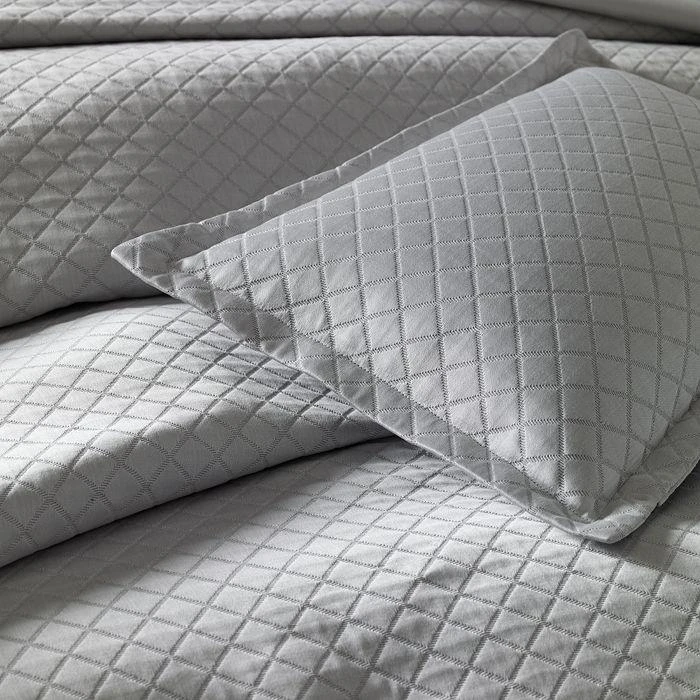 Matouk Nadia Coverlet, King 4