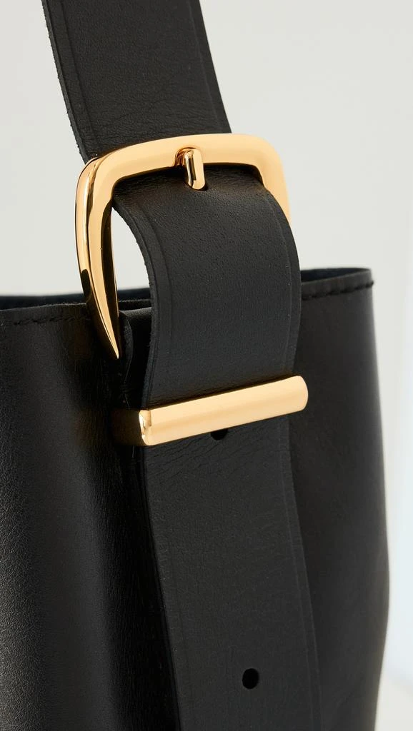 Madewell The Essential Bucket Tote in Leather 4