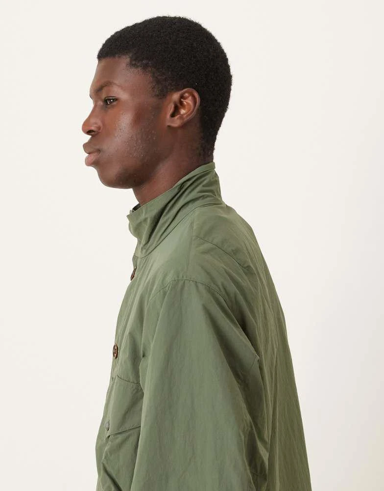 Barbour Barbour short showerproof jacket in green 4