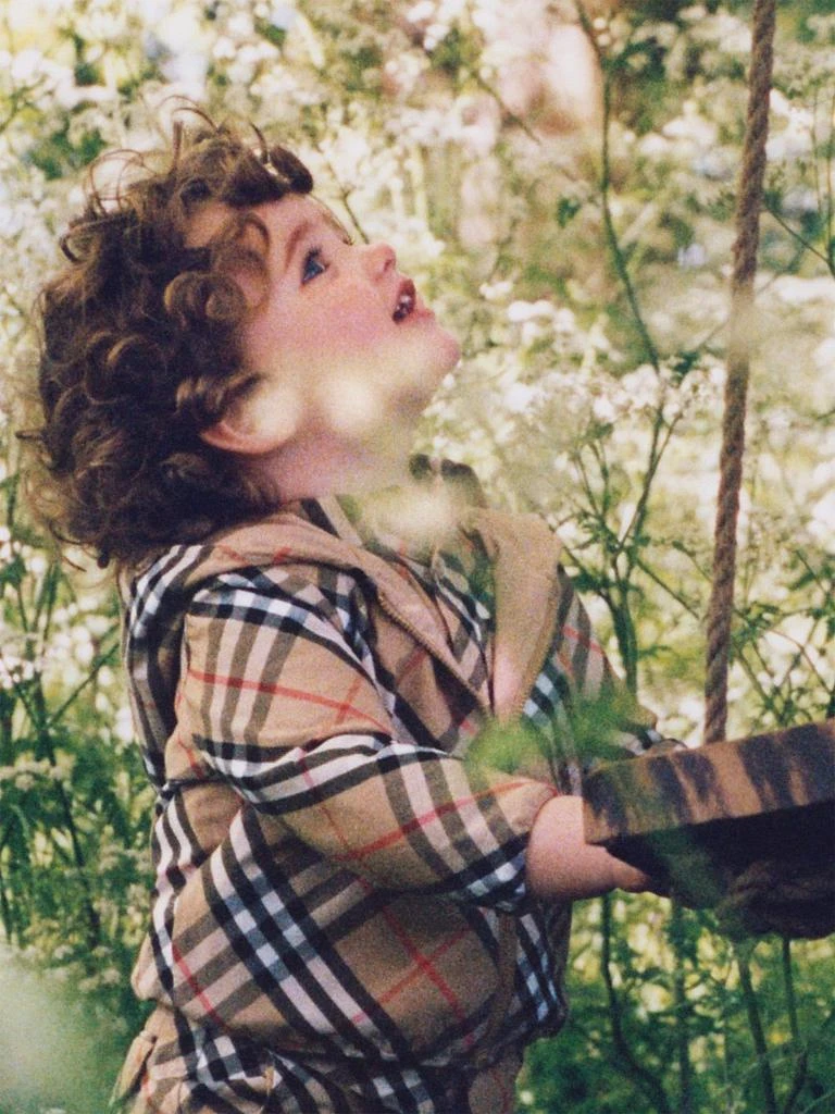 Burberry Little Boy
s 
Boy
s Reversible Windbreaker Jacket 5