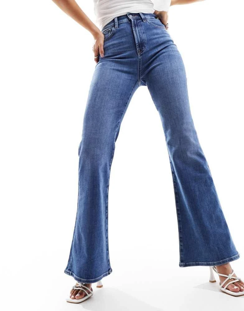 ASOS ASOS DESIGN '70's' sculpting super stretch flared jeans in mid blue 5
