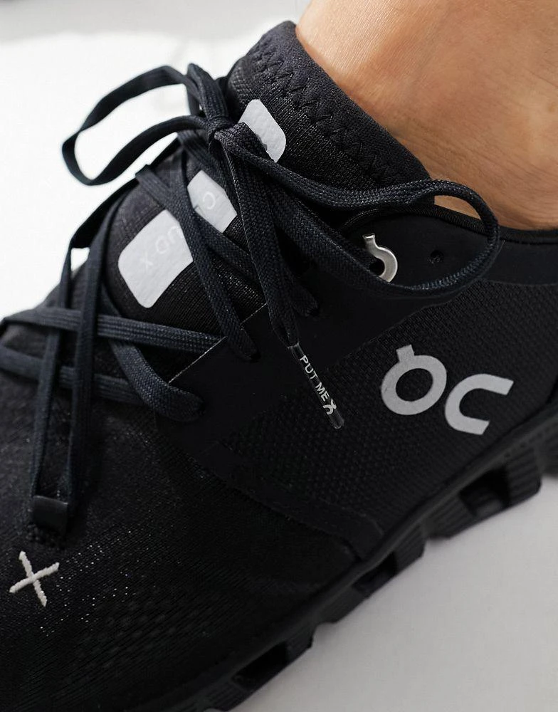 On ON Cloud X 3 training trainers in black 4
