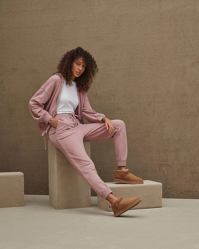 UGG Women
s Classic Ultra Mini Shearling Booties 2