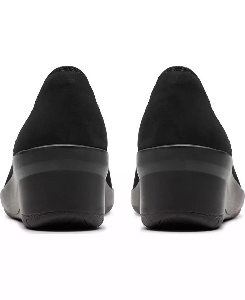 Clarks Collection Women's Suttyn Kaylie Slip-On Shoes 6