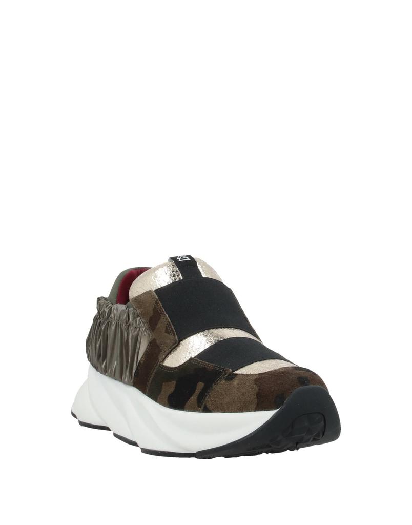 ELENA IACHI Sneakers