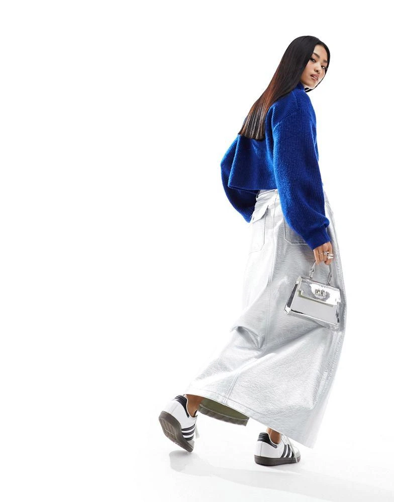 Monki Monki cropped knitted jumper in cobalt blue 2