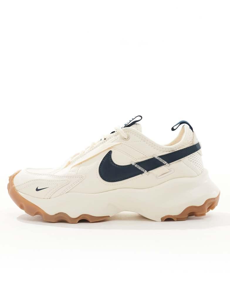 nike tc7900 all white