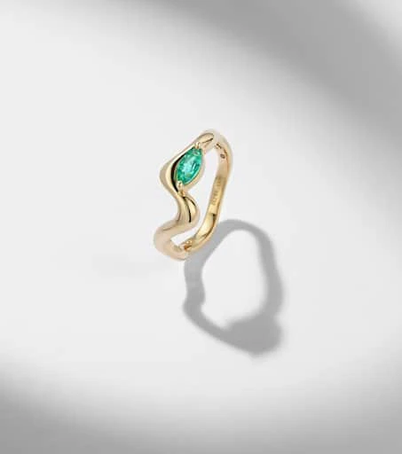 Shay Jewelry 18kt yellow gold (750/1000) ring with emeralds 5