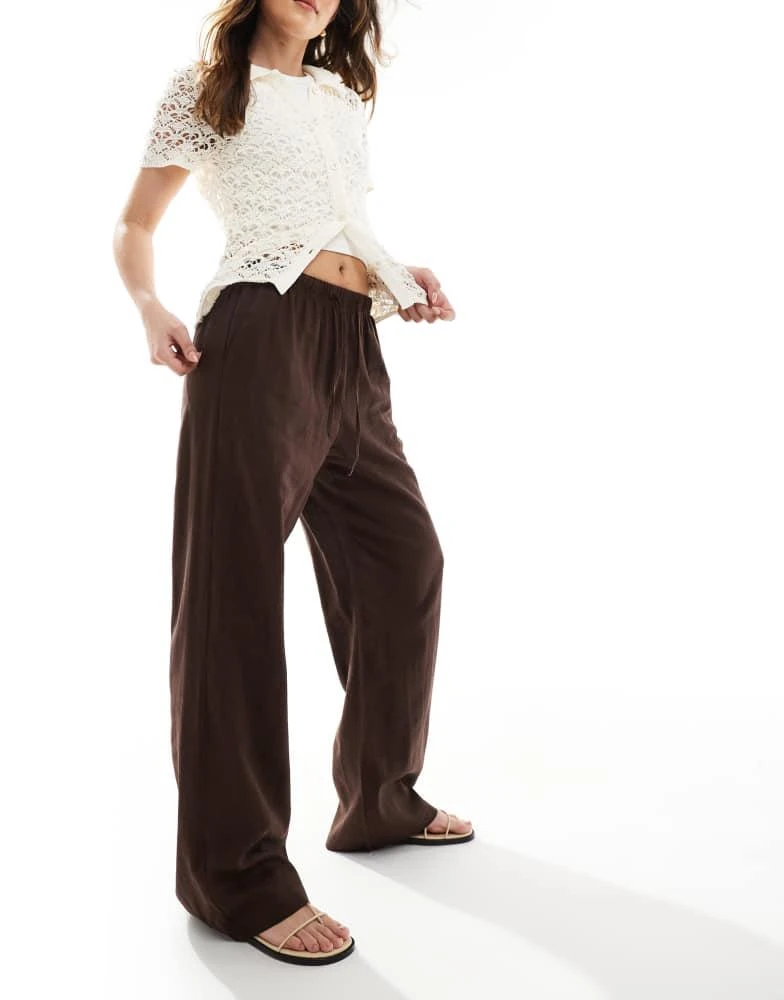 Bershka Bershka tie waist wide leg linen trousers in brown 5