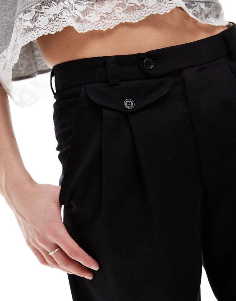 Reclaimed Vintage Reclaimed Vintage Revived x Glass Onion slouchy dad trouser in black 5