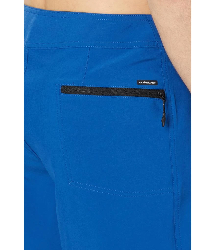 Quiksilver 20" Surfsilk Kaimana Shorts 3