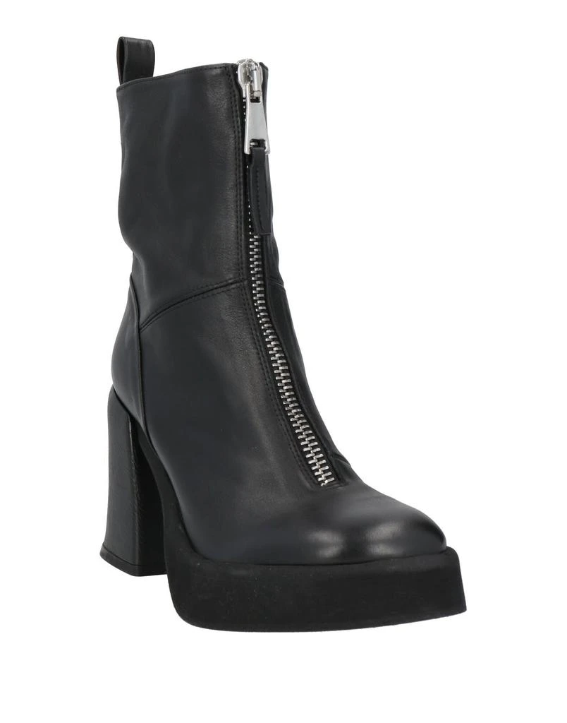 STRATEGIA Ankle boot 2