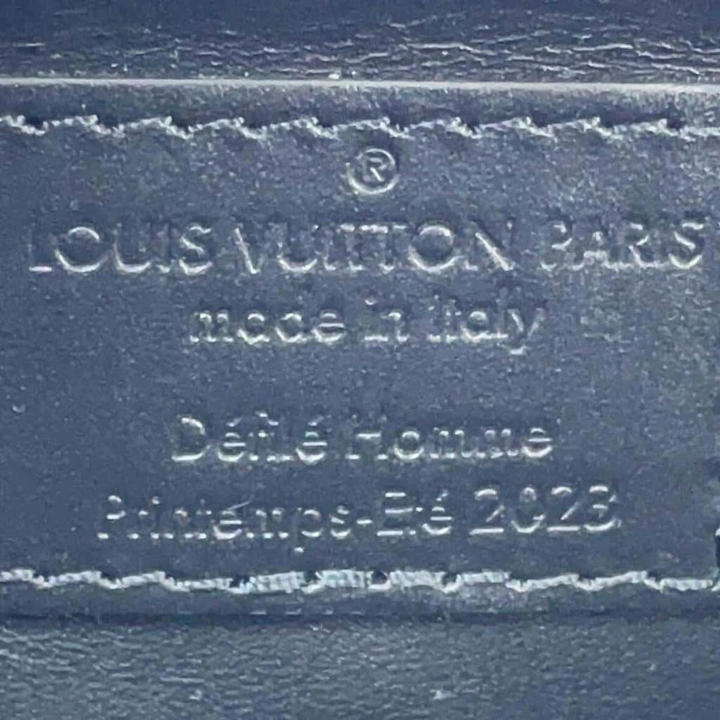 Louis Vuitton Louis Vuitton White/Black Calf Leather future trunk 11