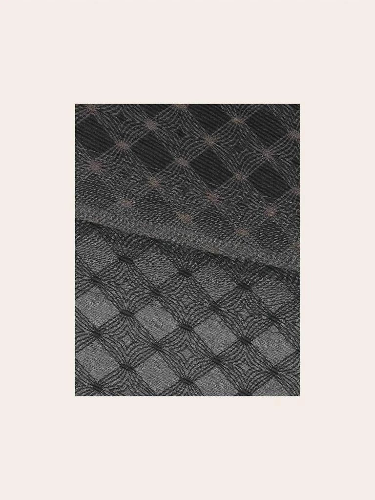 V. FRAAS V. Fraas - Women
s Geo Metallic Plisse Scarf 3