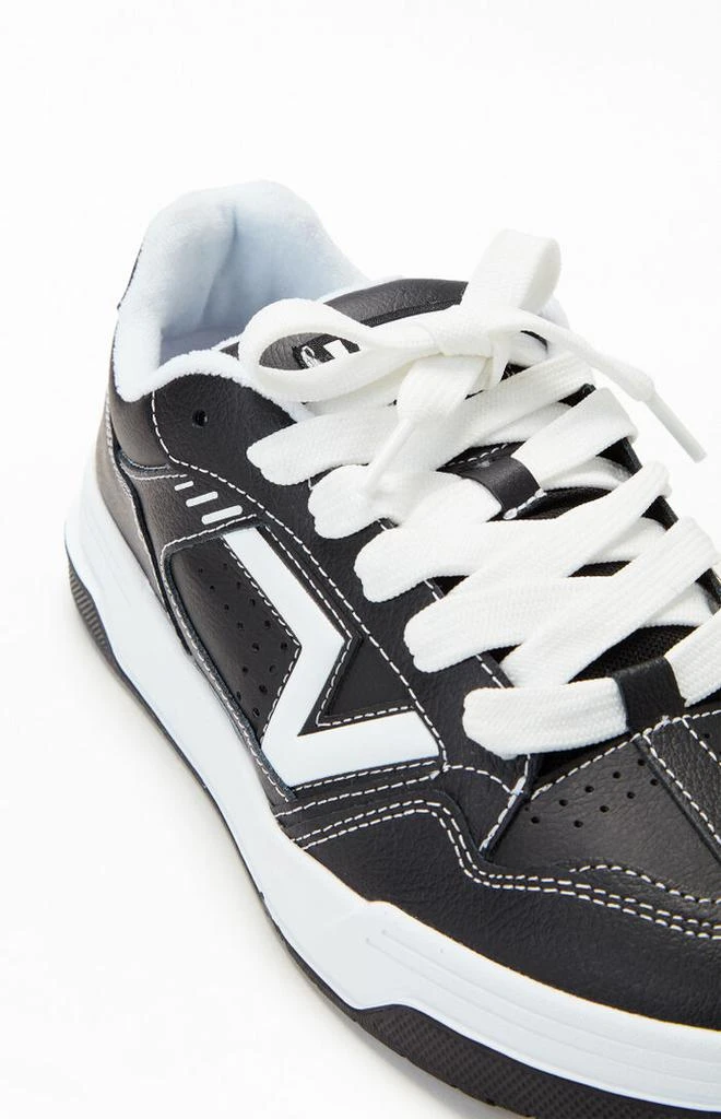 Vans Black Upland Shoes 6