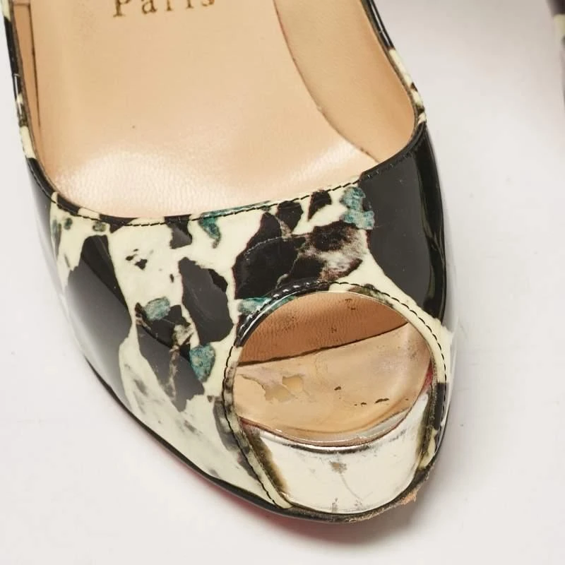 Christian Louboutin Christian Louboutin Black/Cream Printed Patent Leather New Very Prive Pumps Size 35 7