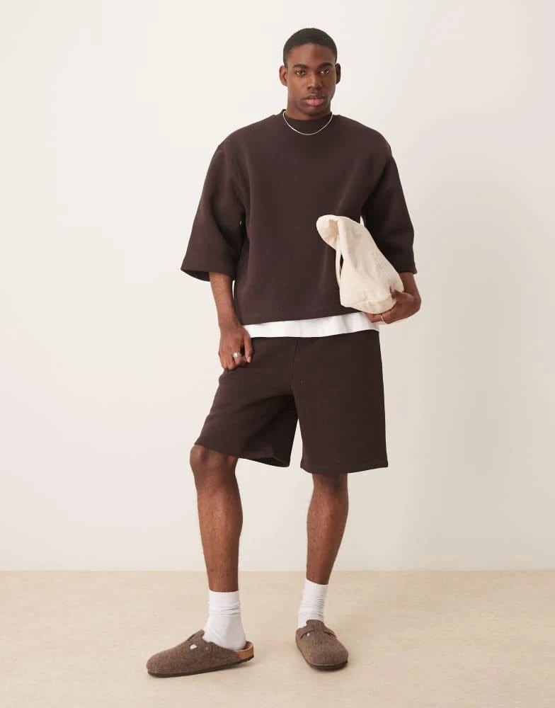 ASOS ASOS DESIGN oversized sweatshirt with short sleeves in brown 2