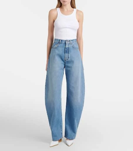 Alaïa 90 patent leather wedge slingback pumps 4