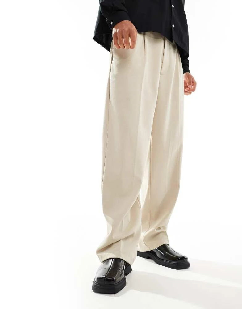 Bershka Bershka baggy tailored trouser in stone 4
