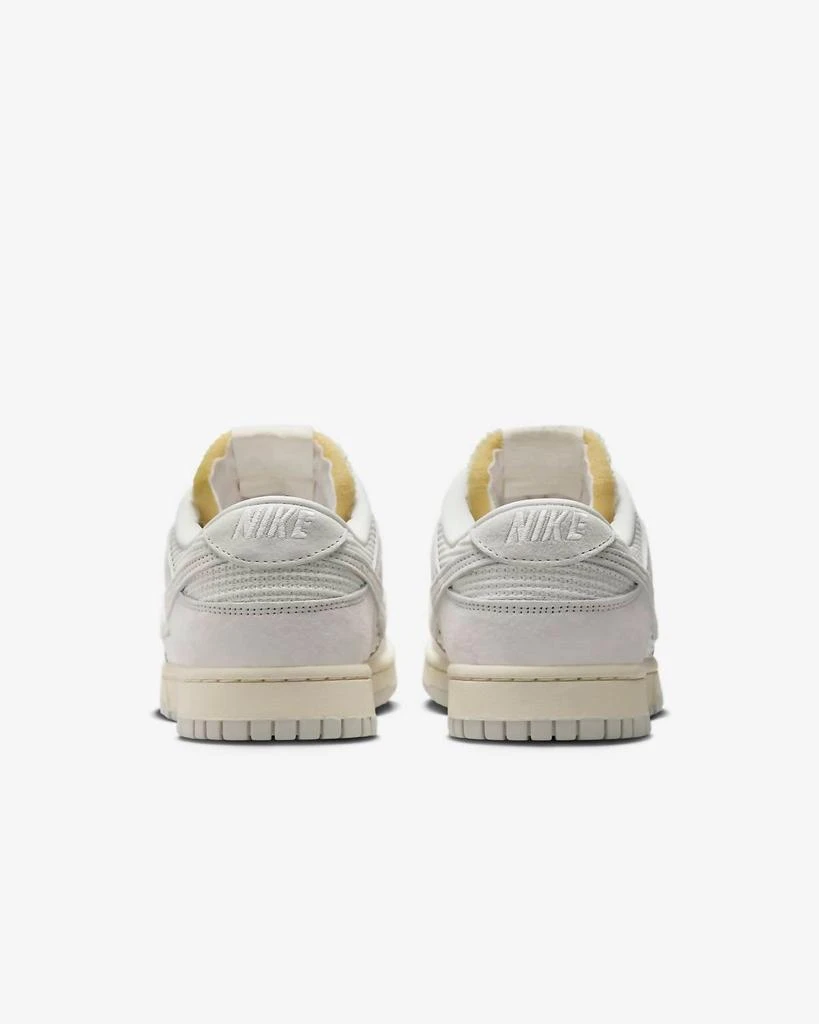 NIKE Nike - Men's Dunk Low Waffle Sneaker 6