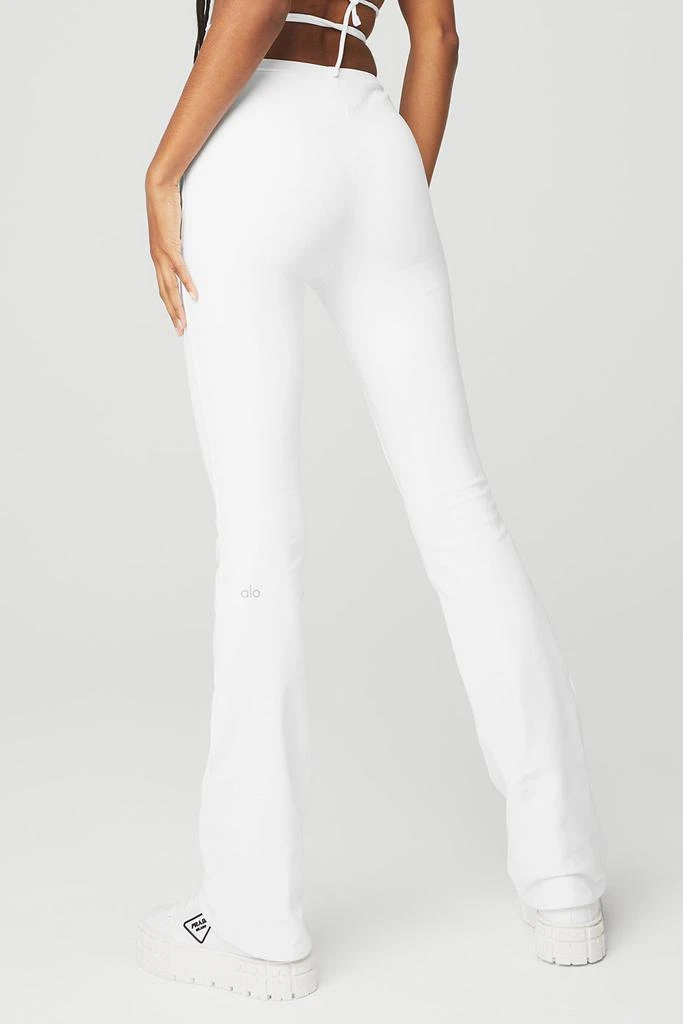 Alo Airbrush High-Waist Cinch Flare Legging - White 2