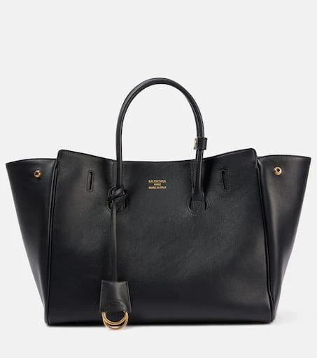 Shop Hamptons Small leather tote bag on Sale at BeyondStyle – Get