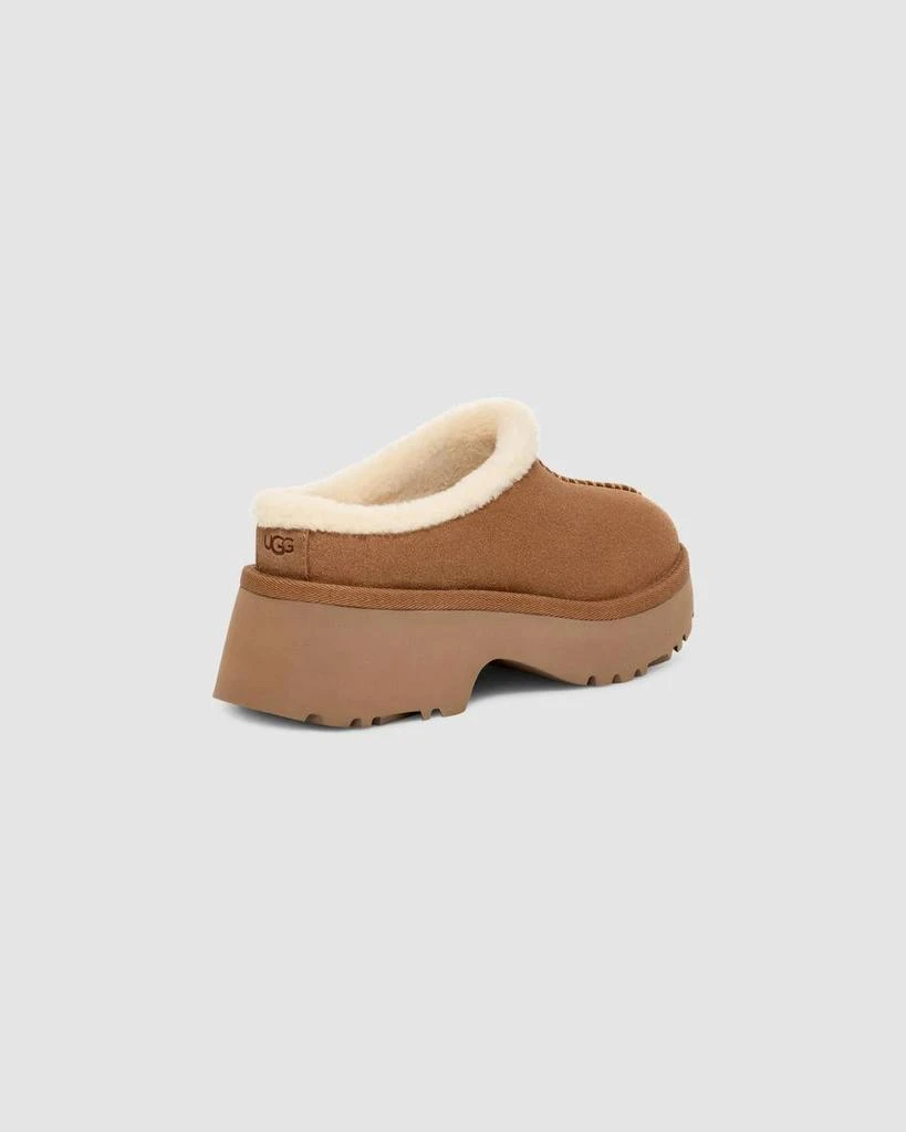 UGG Ugg - Women
s New Heights Cozy Clog 2
