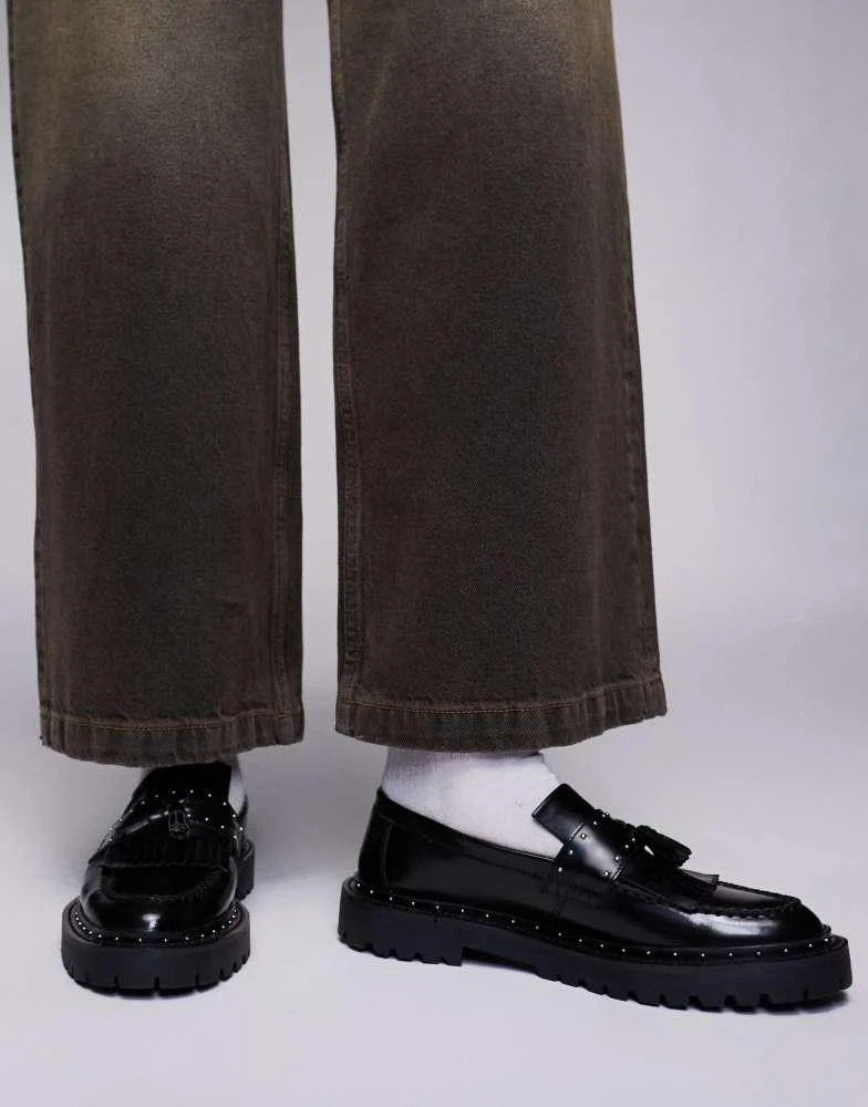 ASOS ASOS DESIGN chunky penny loafer in black leather with silver hardware 1