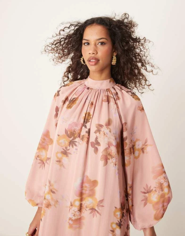 ASOS ASOS DESIGN smock tie bow back maxi dress in pink blurred floral print 3