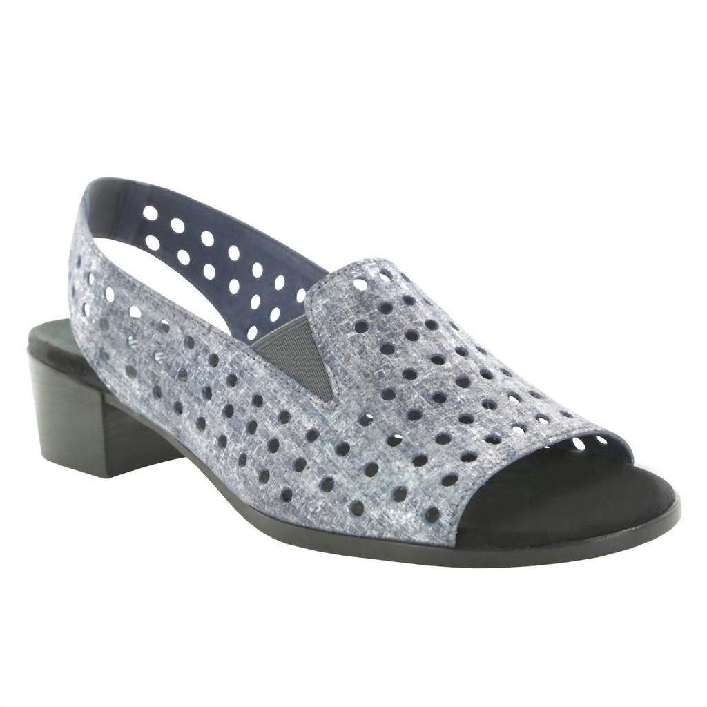 Munro Munro - Women's Mickee Sandal