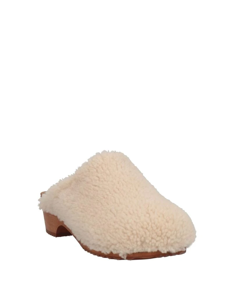 FIGURE DECORATIVE Mules and clogs 2