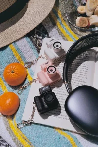 MINI Mini™ Lo-Fi Video + Photo Vintage Camera 3