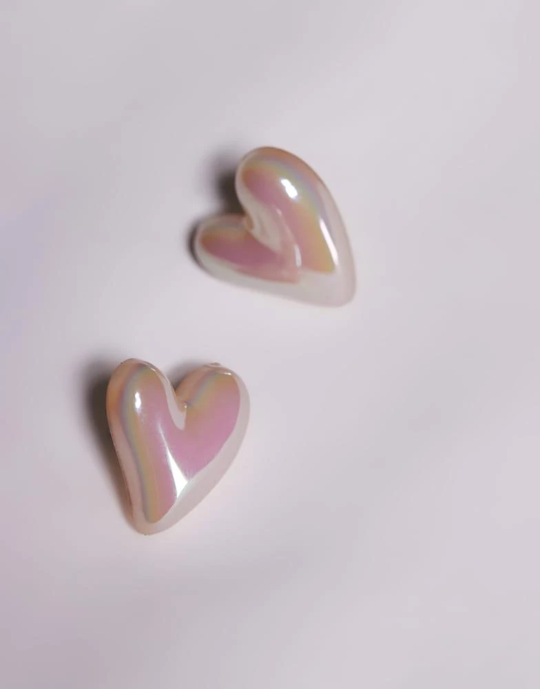 8 Other Reasons 8 Other Reasons heart stud earrings in pearl 3