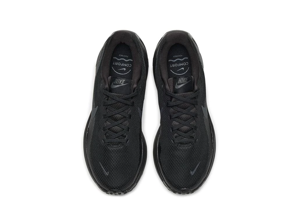 NIKE Revolution 8 2
