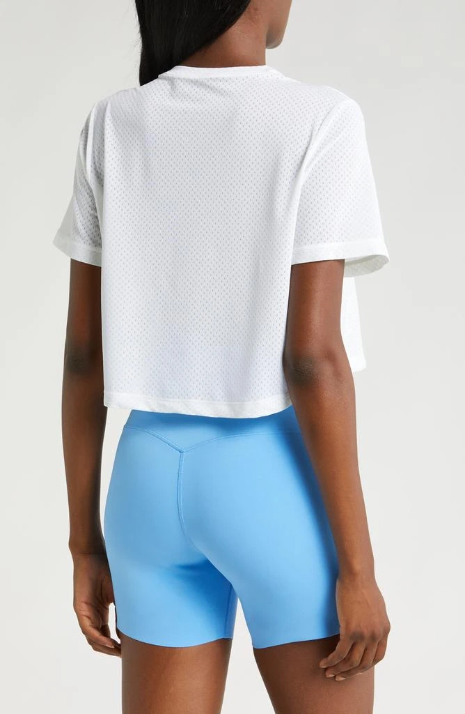 NIKE One Classic Breathe Dri-FIT T-Shirt 2