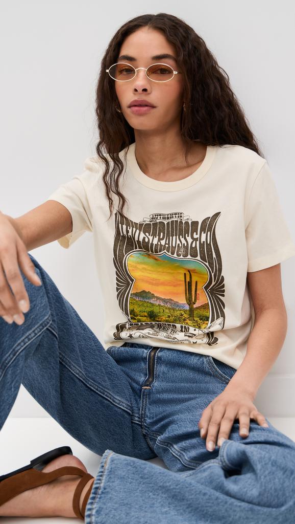 売れ筋商品|||リーバイス Tシャツ トップス レディース Women's Graphic Rickie Cotton Ringer T-Shirt Authentic Box Tab Dusty Blue Levi's Women's Graphic Rickie Cotton Ringer T-Shirt - Macy's