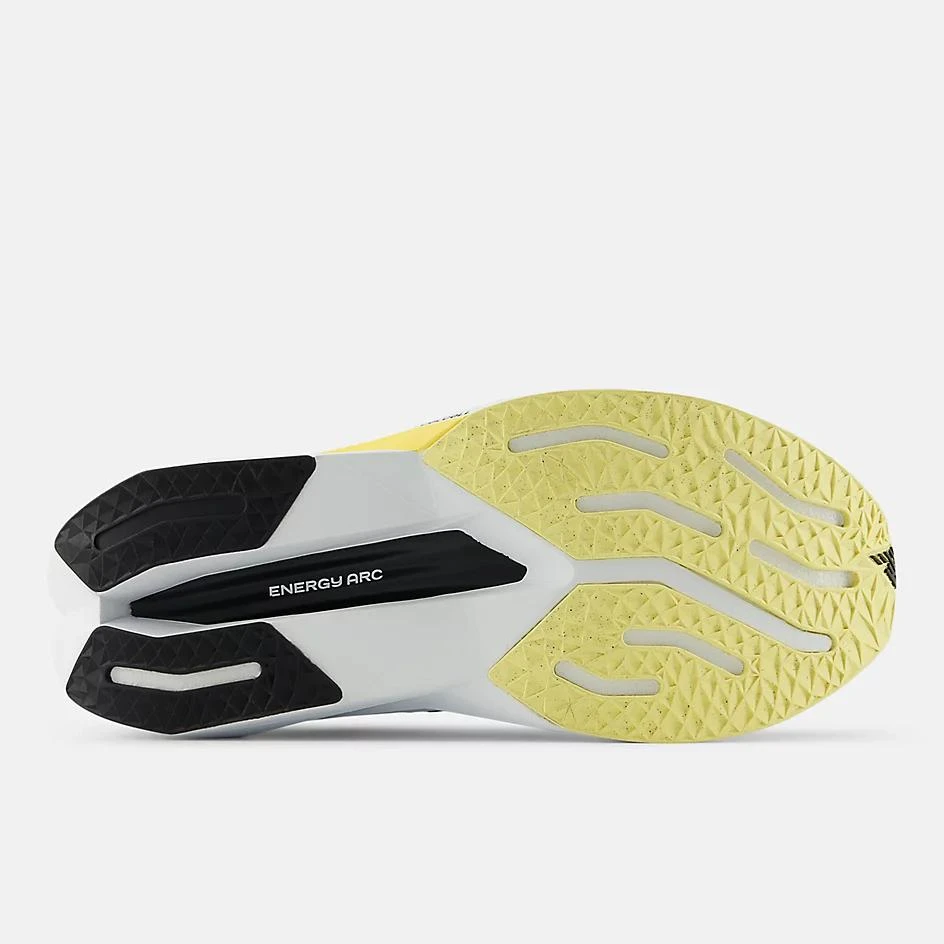 New Balance FuelCell SuperComp Trainer v3 6