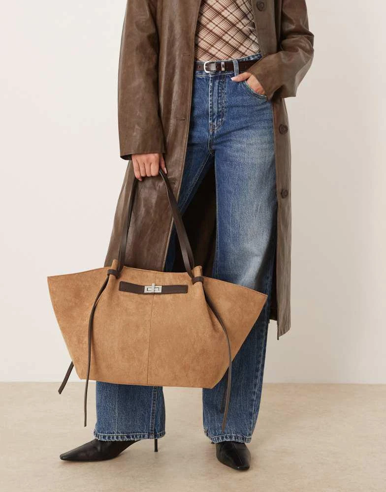 GINA TRICOT Gina Tricot faux suede medium tote bag with strap and clutch detail in brown multi